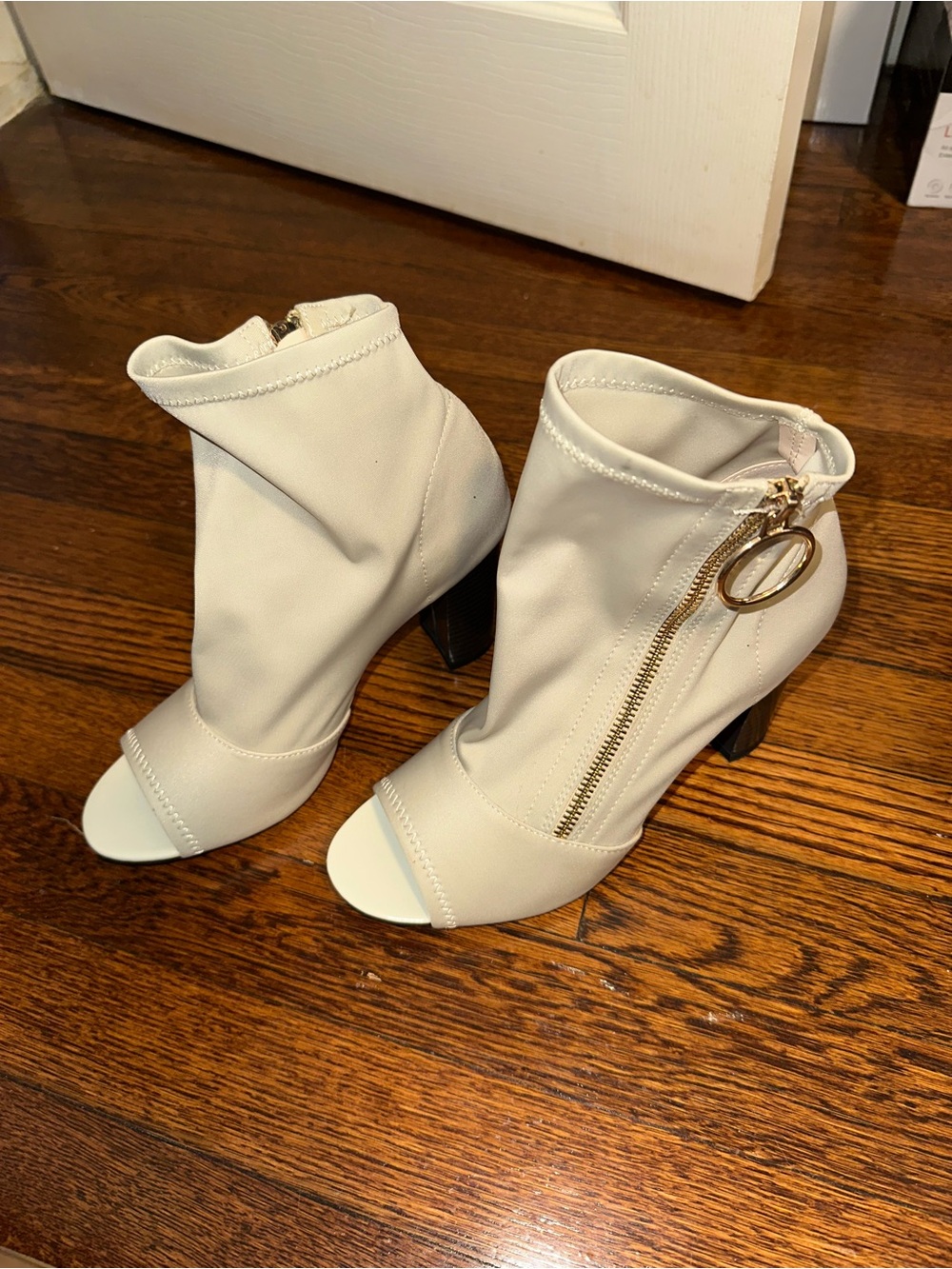 Source Unknown Cream Open-Toe Ankle Booties with Gold Zip Accent